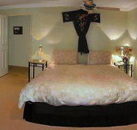Kallora Escape Bed  Breakfast - Schoolies Week Accommodation