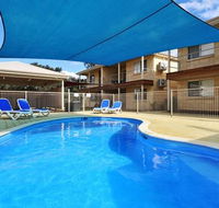 Lakeside Holiday Apartments - Schoolies Week Accommodation