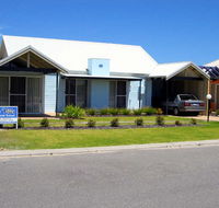 Our Villa - Schoolies Week Accommodation