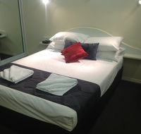 Parkside Motel  Licensed Restaurant - Schoolies Week Accommodation