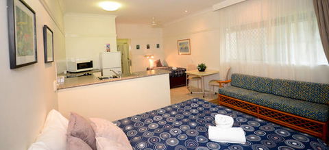 Reef Palms - Schoolies Week Accommodation 2