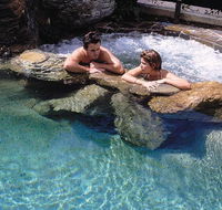 Reef Palms - Schoolies Week Accommodation