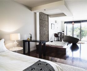 Polperro Winery Luxury Accommodation - Schoolies Week Accommodation 2