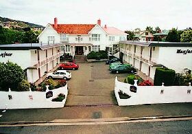 Mayfair Motel On Cavell - Schoolies Week Accommodation 0