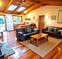 Seaview Retreat - Schoolies Week Accommodation