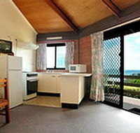 Shelly Beach Cabins - Schoolies Week Accommodation