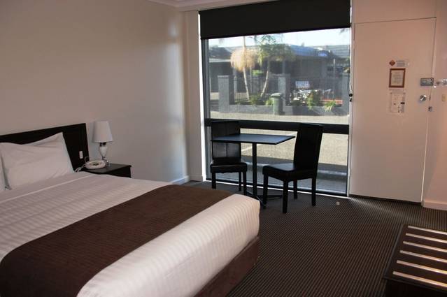  Schoolies Week Accommodation