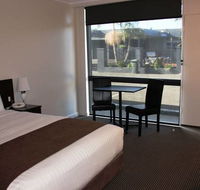Sunshine Motor Inn - Schoolies Week Accommodation