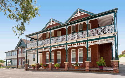 The Centre Bed & Breakfast - Schoolies Week Accommodation 4