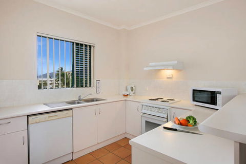 Tropic Towers Apartments - Schoolies Week Accommodation 13