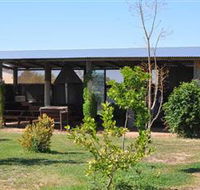 Cully Fest - Base Camp and Glamping - Schoolies Week Accommodation