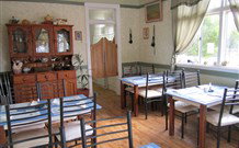 Albert Hotel - Albert - Schoolies Week Accommodation 0