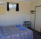 Bluey Motel - Lightning Ridge - Schoolies Week Accommodation