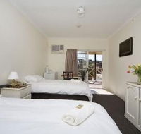 Aussie Settler Motel - Schoolies Week Accommodation