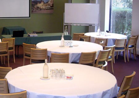 Best Western The Tudor Box Hill - Schoolies Week Accommodation 2