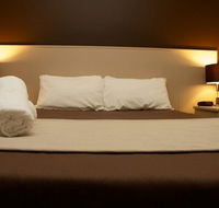 Warners At The Bay - Schoolies Week Accommodation