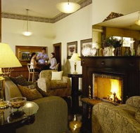 Royal Exchange Hotel - Schoolies Week Accommodation