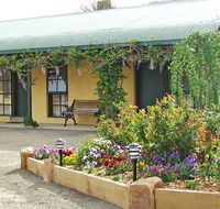 Omeo Motel - Schoolies Week Accommodation