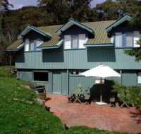 Alpenhorn Lodge - Schoolies Week Accommodation