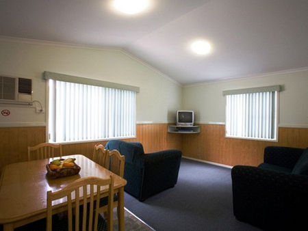 Perth Vineyards Holiday Park - Schoolies Week Accommodation 4