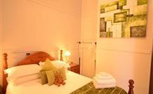 Fabulous Location - Schoolies Week Accommodation 1