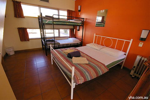 Alice Springs YHA - Schoolies Week Accommodation 1
