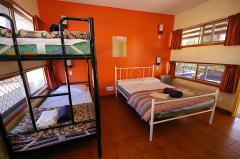 Alice Springs YHA - Schoolies Week Accommodation 7