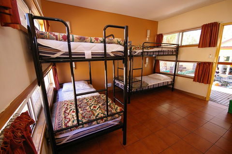 Alice Springs YHA - Schoolies Week Accommodation 8
