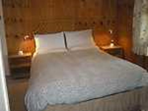 Fairview Farm Cottages - Schoolies Week Accommodation 0