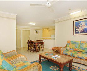 Cairns Queenslander Hotel And Apartments - Schoolies Week Accommodation 1