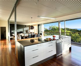 Eliza Fraser Lodge - Schoolies Week Accommodation 1