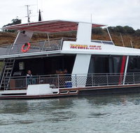 Takeme2 Houseboat - Schoolies Week Accommodation