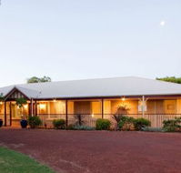 Toby Inlet Bed and Breakfast - Schoolies Week Accommodation