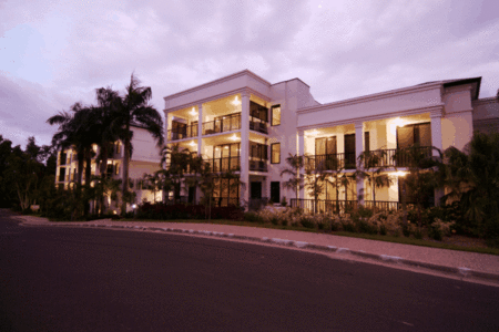 Elysium Apartments Palm Cove - Schoolies Week Accommodation