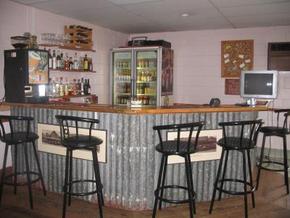 Banjo Paterson Motor Inn - Schoolies Week Accommodation 3