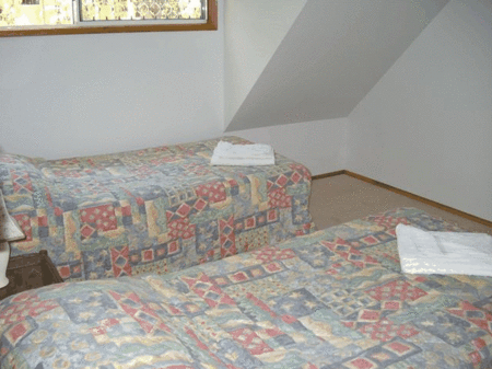 Mariner Gables - Schoolies Week Accommodation 4