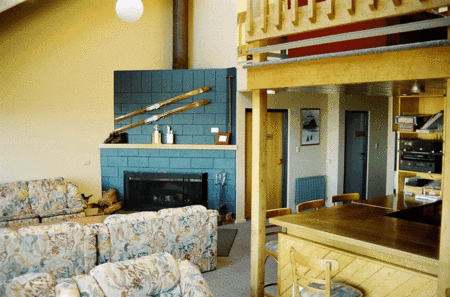 Merrijig Ski Club - Schoolies Week Accommodation