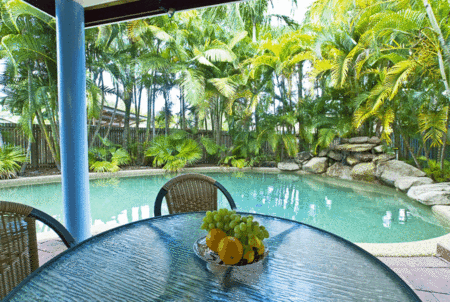 Trinity Beach Pacific - Schoolies Week Accommodation 2