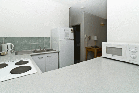 Trinity Beach Pacific - Schoolies Week Accommodation 5