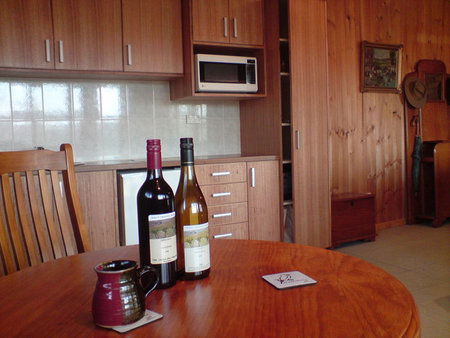 Riverview Homestead - Schoolies Week Accommodation 0