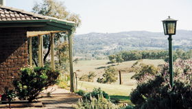 Fairview Ridge Bed & Breakfast - Schoolies Week Accommodation 0