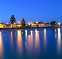 Seabreeze Hotel - Schoolies Week Accommodation