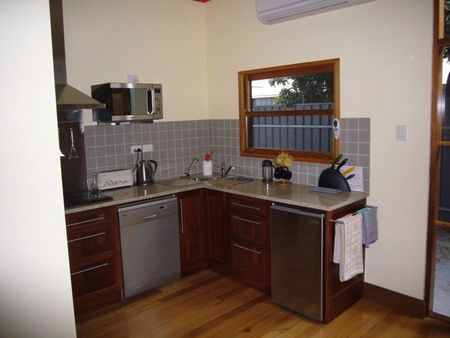 Rectory Cottage - Schoolies Week Accommodation 2