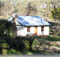 The Woodmans Cottage - Schoolies Week Accommodation
