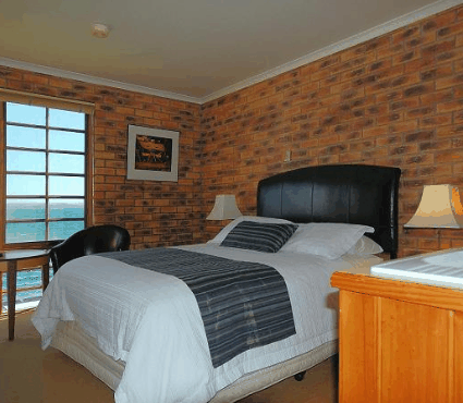 Stanley Village - Schoolies Week Accommodation