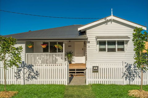 Aditi - Schoolies Week Accommodation 0