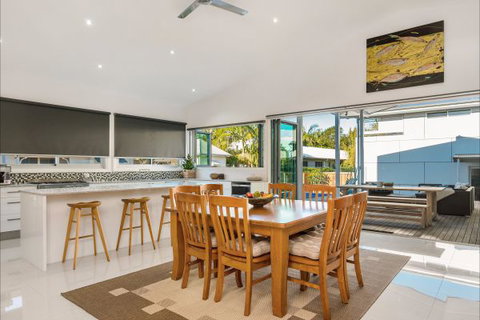 Aditi - Schoolies Week Accommodation 4