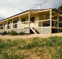 Allusion Cottages - Schoolies Week Accommodation