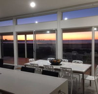 Beach Bliss Wallaroo - Schoolies Week Accommodation