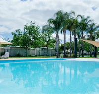 Berri Riverside Holiday Park - Schoolies Week Accommodation